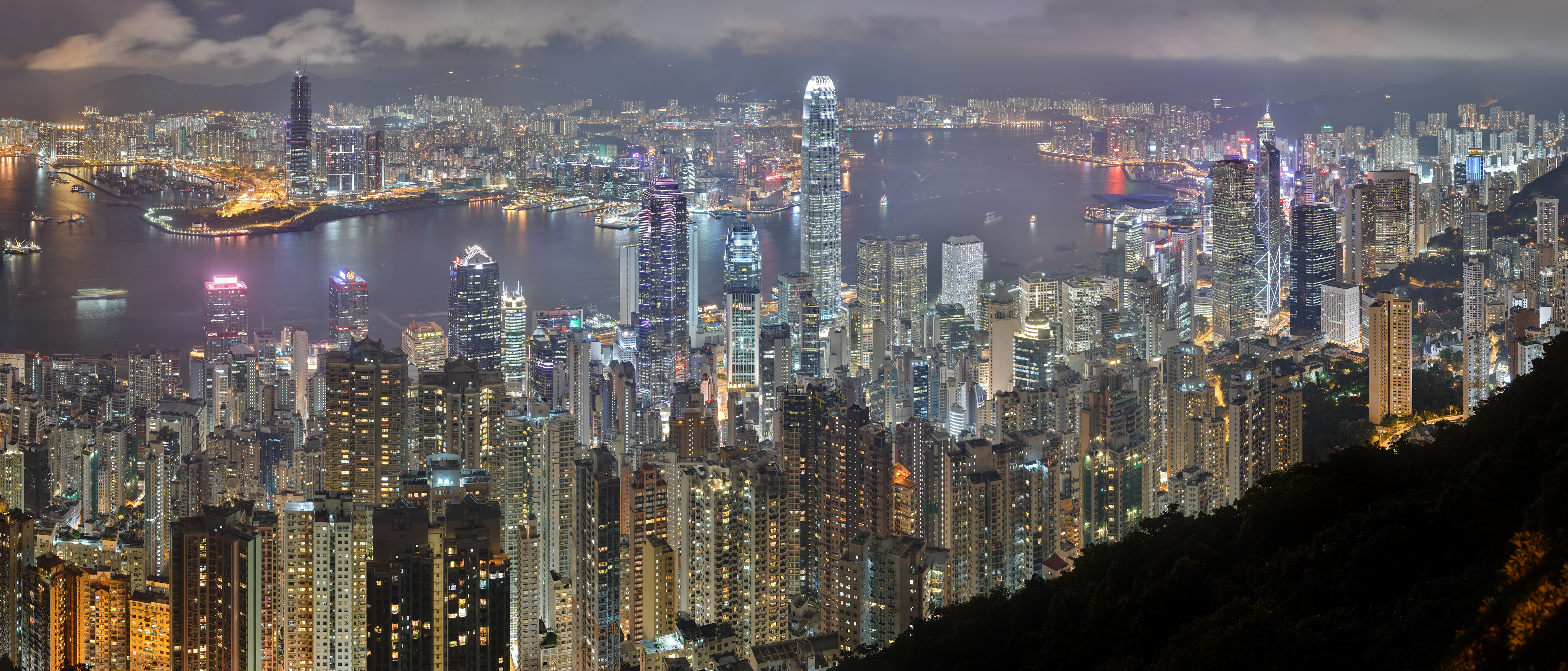 A 46-segment, 3-exposure HDR panorama of the Hong Kong night skyline. Taken from Lugard Road at Victoria Peak.
